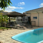 Casa à venda com 4 quartos, sendo 3 suítes, no condomínio Terras de Mont Serrat, Salto - SP