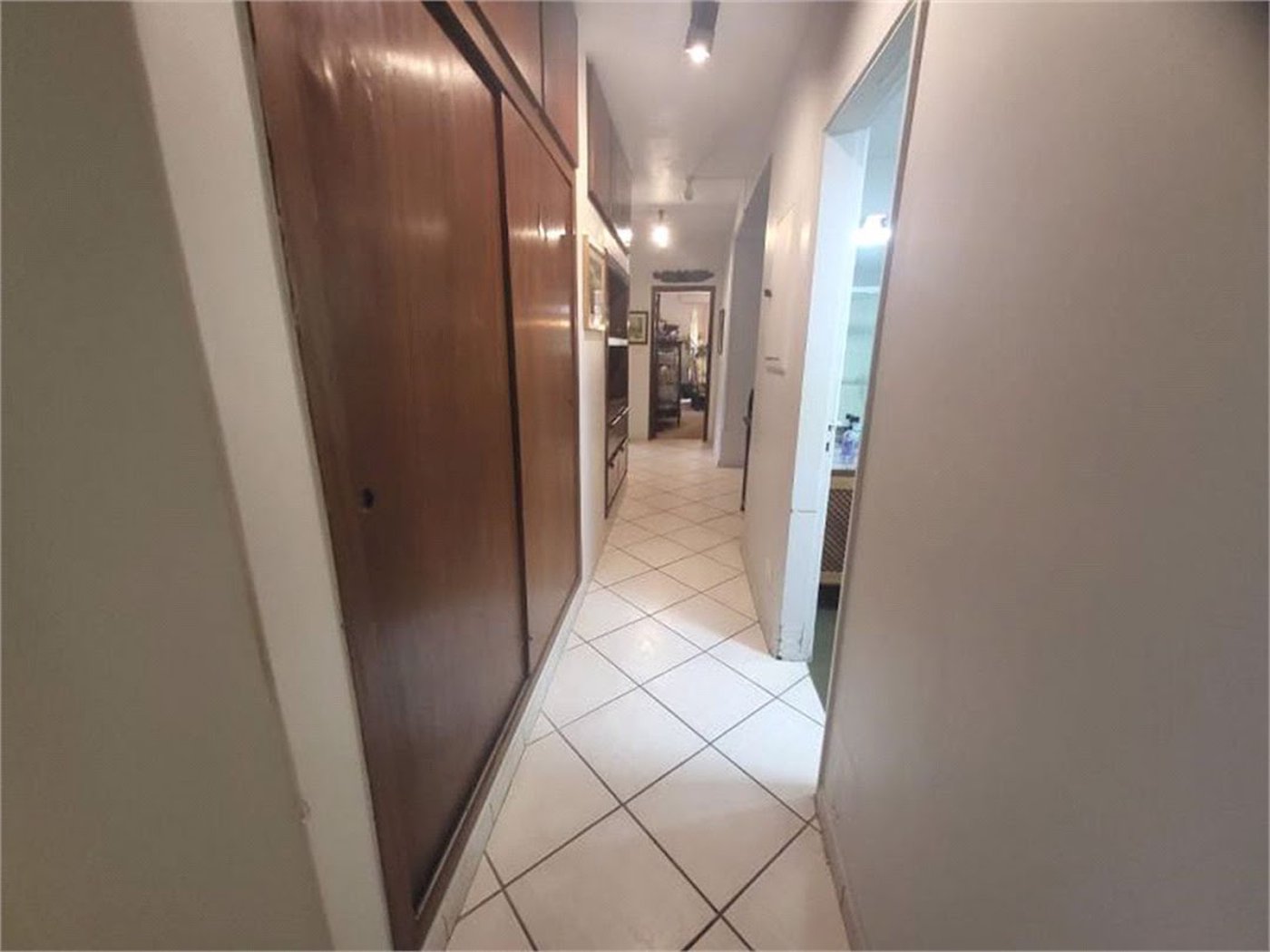 Apartamento Residencial à venda, Gonzaga, Santos - AP0836.