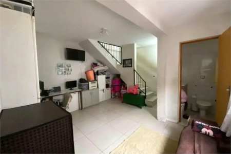 Sobrado à venda com 3 quartos, sendo 2 suítes, em Conjunto Residencial Butantã, São Paulo, SP