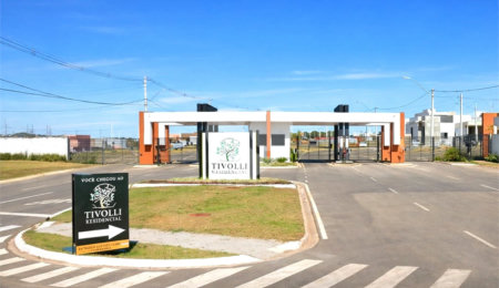 Casa à venda com 3 quartos, sendo 1 suíte, no condomínio Tivolli, Itapetininga - SP