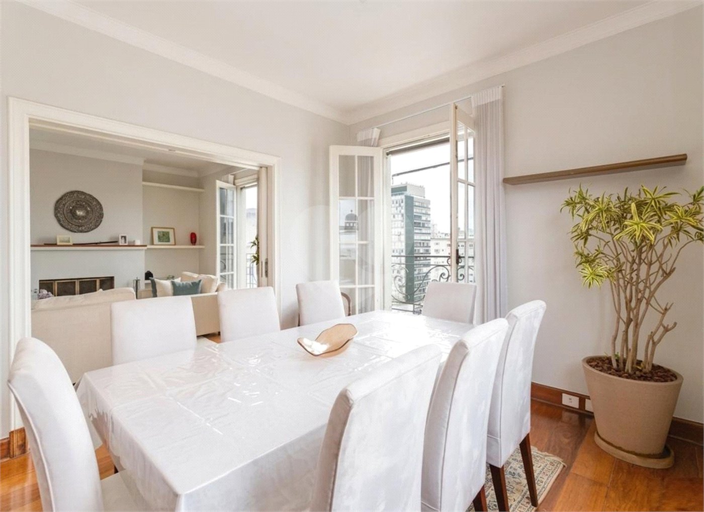 Cobertura Duplex no Jardim America com 578m² com 4 Suítes e elevador