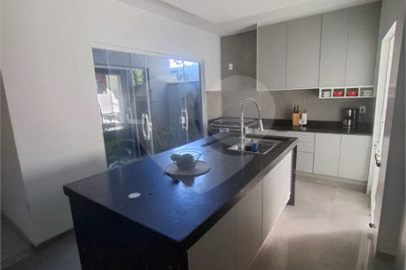 Casa à venda com 3 quartos, sendo 1 suíte, em Campo Grande, Rio de Janeiro, RJ