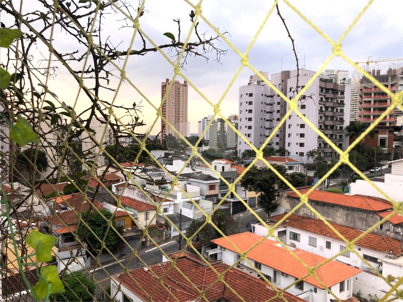 Apartamento à venda ou para alugar com 3 quartos, sendo 1 suíte, em Alto da Lapa, São Paulo, SP