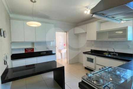 Casa à venda ou para alugar com 3 suítes em Jardim Salto Grande, Araraquara, SP