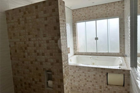 Sobrado à venda com 3 quartos, sendo 1 suíte, em Atibaia Belvedere, Atibaia, SP