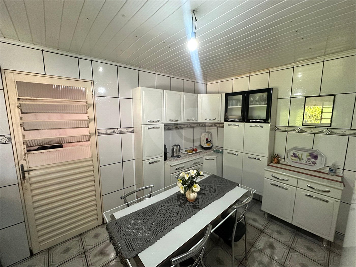 Casa à venda com 3 quartos, sendo 1 suíte, em Jardim Colonial, Atibaia, SP