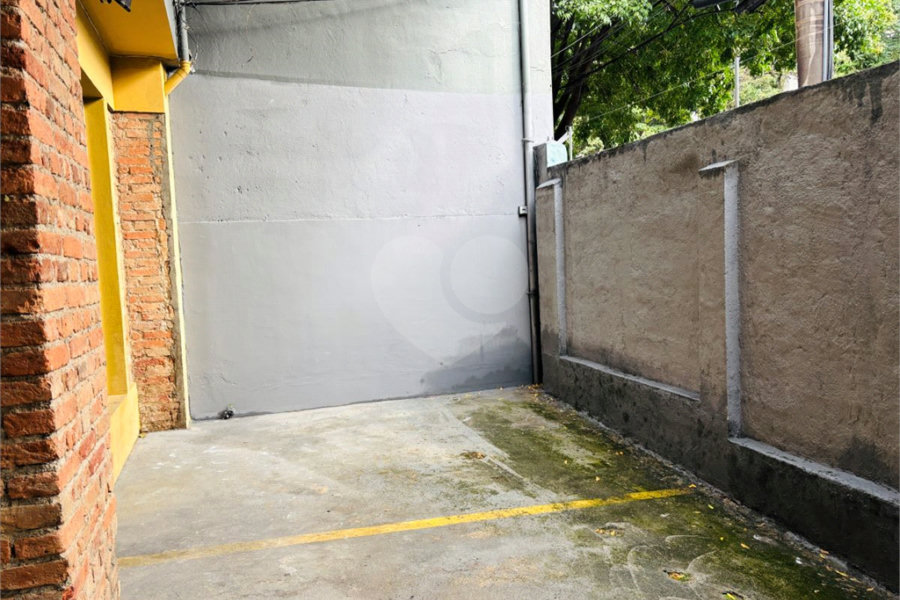 Sobrado à venda com 3 quartos, sendo 1 suíte, em Vila Romana, São Paulo, SP