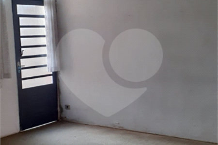 Casa à venda ou para alugar com 2 quartos, sendo 1 suíte,  no Centro, Mogi das Cruzes, SP