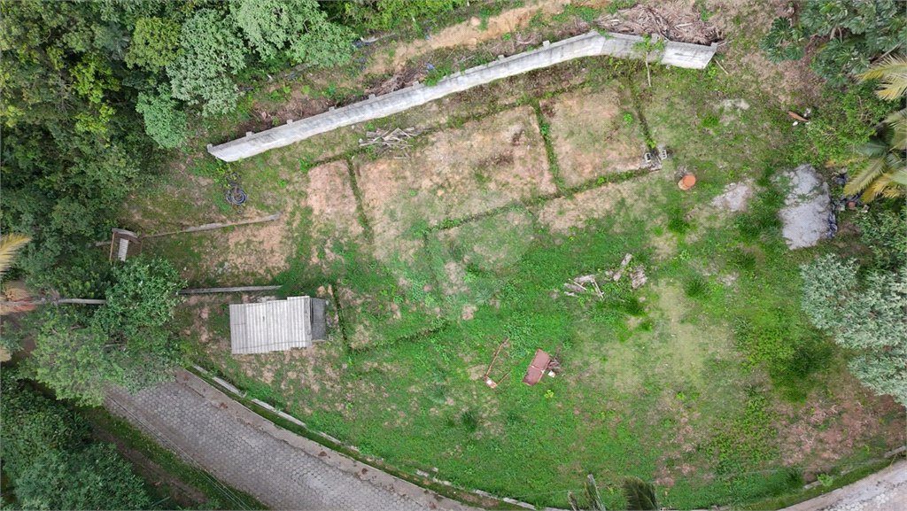 Casa à venda no condomínio Jardim da Montanha I, Mairiporã - SP