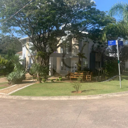 Casa à venda com 4 quartos, sendo 1 suíte, no condomínio Ibiaram, Itupeva - SP
