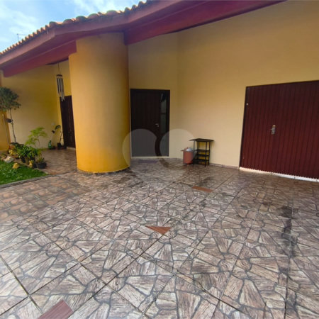 Casa à venda com 3 quartos, sendo 1 suíte,  em Vila Nova Itapetininga, Itapetininga, SP