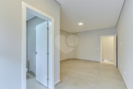 Casa à venda com 4 suítes no condomínio Carmen, São Paulo - SP