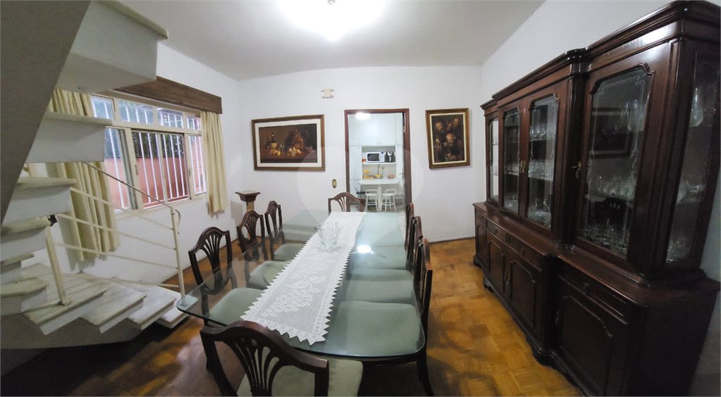 Casa à venda com 4 quartos, sendo 2 suítes, em Vila Cordeiro, São Paulo, SP