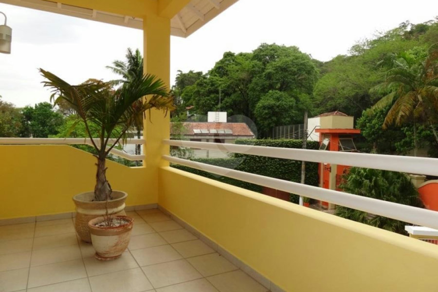 Casa à venda com 4 suítes no condomínio Jardim Ibiratiba, São Paulo - SP