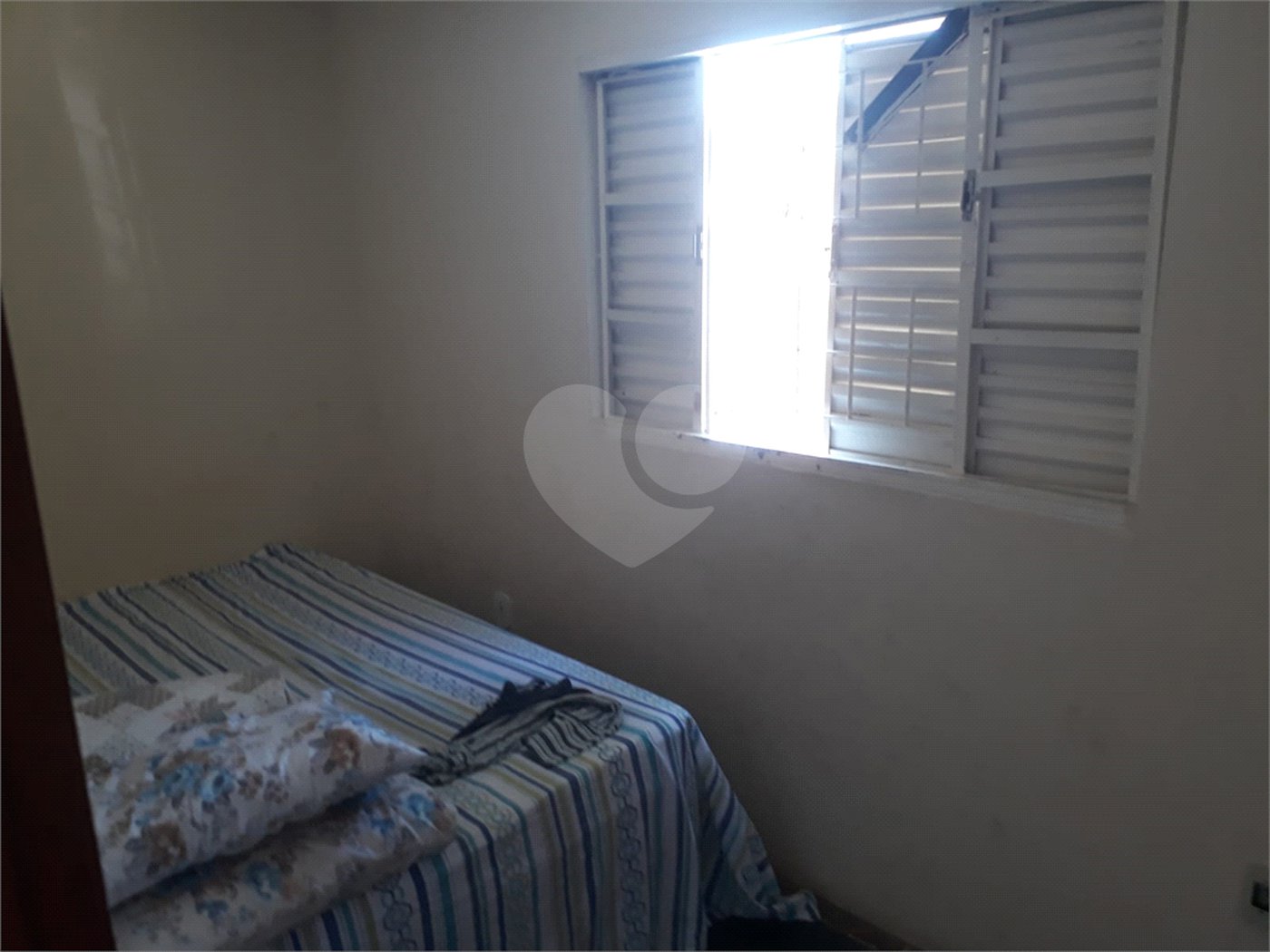 Casa de Vila à venda com 4 quartos, sendo 1 suíte,  em Jardim Morada do Sol, Indaiatuba, SP