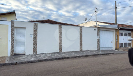 Casa à venda com 2 quartos, sendo 1 suíte,  em Jardim Vieira de Moraes, Itapetininga, SP