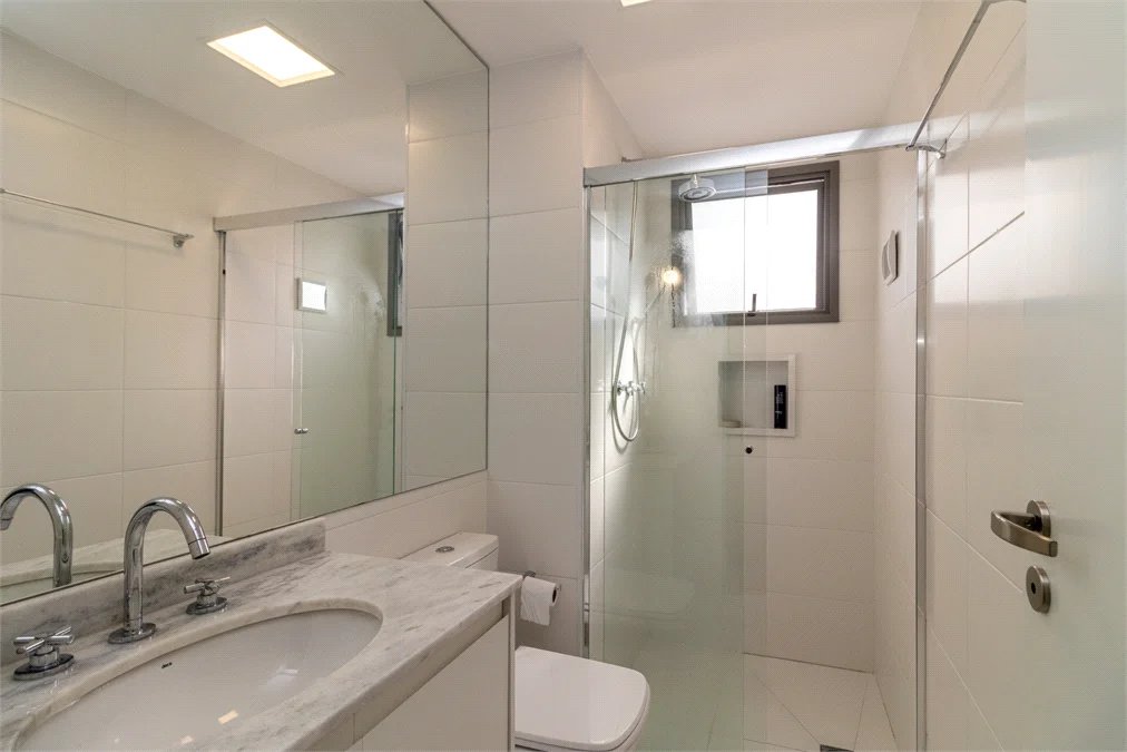 Apartamento à venda com 2 suítes em Santo Amaro, São Paulo, SP
