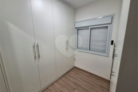 Sobrado à venda com 3 quartos, sendo 1 suíte, em Parque Vitória, São Paulo, SP
