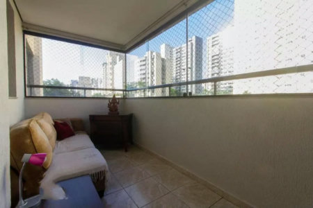 Apartamento à venda com 3 quartos, sendo 1 suíte,  em Vila Andrade, São Paulo, SP
