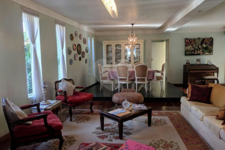 Sobrado à venda ou para alugar com 5 quartos, sendo 3 suítes, em Jardim Marajoara, São Paulo, SP
