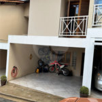 Casa à venda com 3 quartos, sendo 2 suítes, no condomínio Palmas, São Paulo - SP