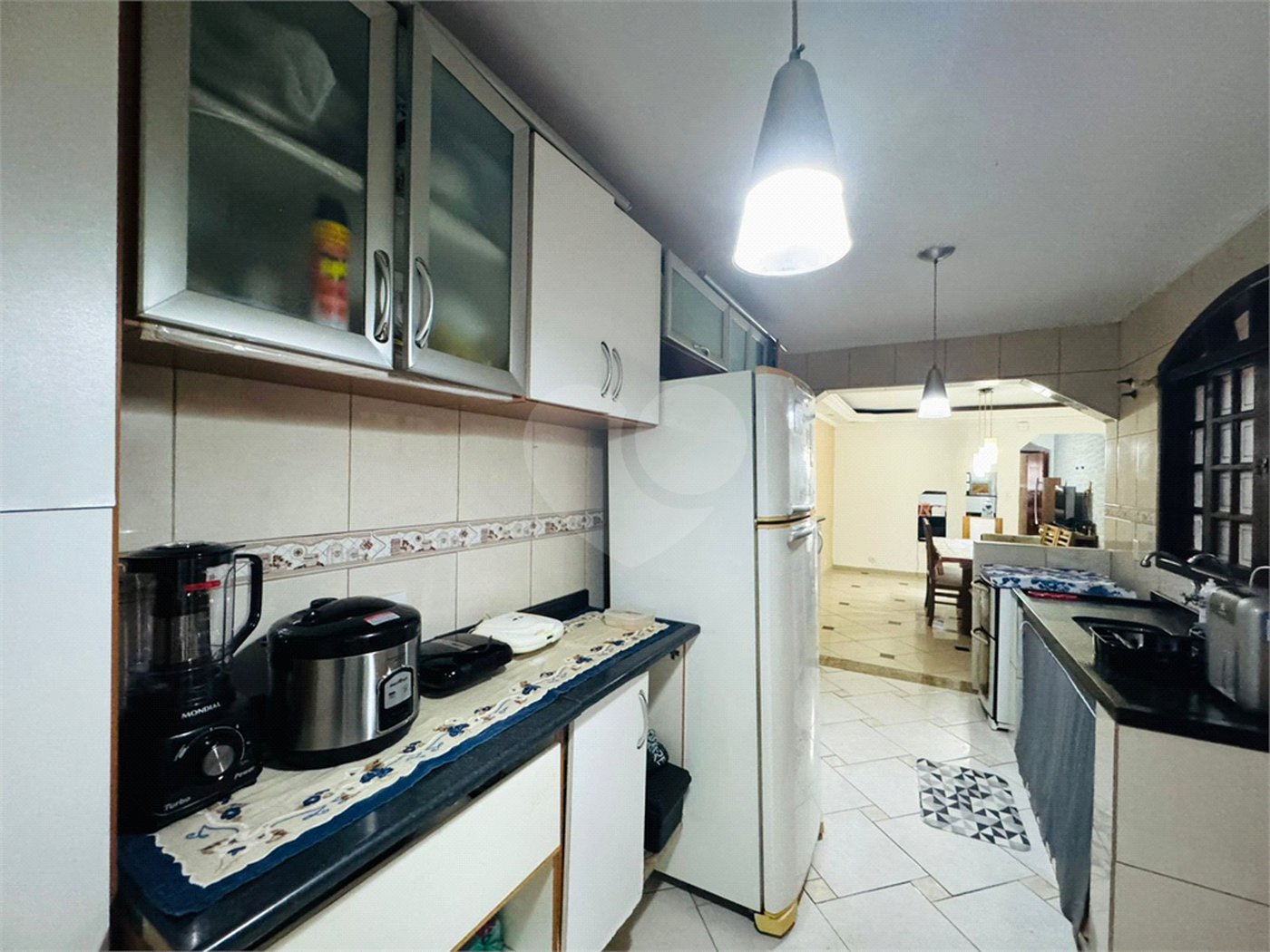 Casa à venda com 4 quartos, sendo 2 suítes, em Parque Santo Antônio, Guarulhos, SP