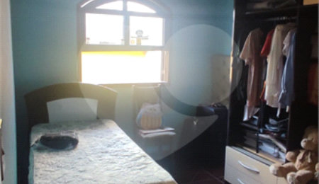 Sobrado à venda com 6 quartos, sendo 1 suíte,  em Vila Acoreana, Poá, SP