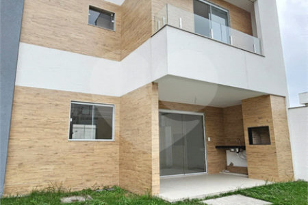 Casa à venda com 4 quartos, sendo 3 suítes, no condomínio Grand Park, Rio de Janeiro - RJ