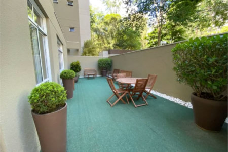 Apartamento à venda com 3 quartos, sendo 1 suíte,  em Vila Andrade, São Paulo, SP