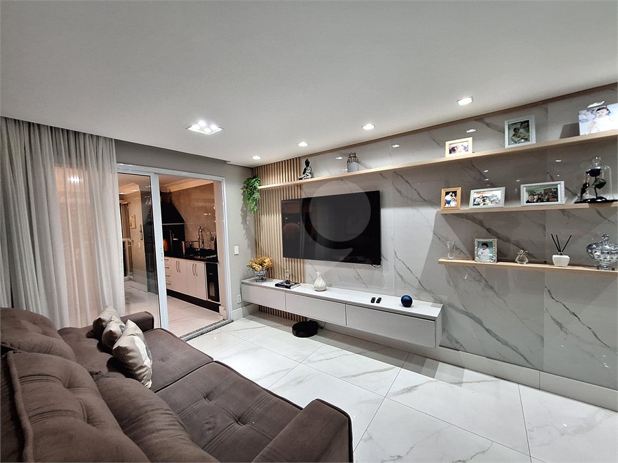 Apartamento à venda com 2 suítes em Vila Leonor, São Paulo, SP