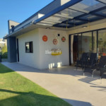 Casa à venda com 4 quartos, sendo 2 suítes,  no condomínio Figueira Garden, Atibaia - SP
