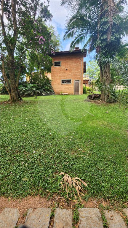 Chácara à venda com 4 quartos, sendo 3 suítes, em Pinheirinho, Vinhedo, SP