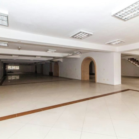 Prédio Comercial de Grande Porte no Centro Histórico de Santos para Venda Ou Aluguel