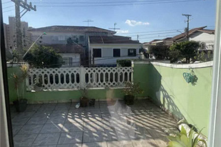 Sobrado à venda com 3 suítes em Jardim Ester Yolanda, São Paulo, SP