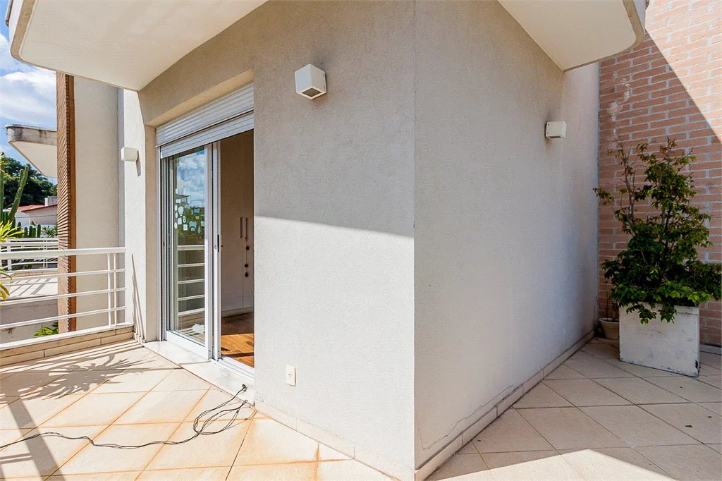 Casa à venda com 4 suítes em Alto da Lapa, São Paulo, SP