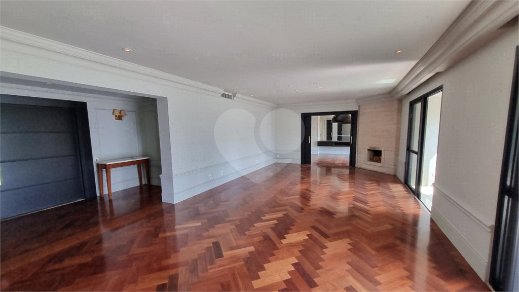 Apartamento para alugar com 6 quartos, sendo 4 suítes,  em Panamby, São Paulo, SP