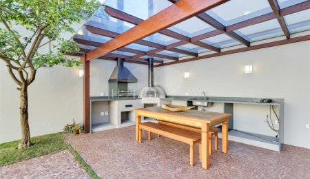 Casa à venda com 4 quartos, sendo 3 suítes,  em Granja Julieta, São Paulo, SP