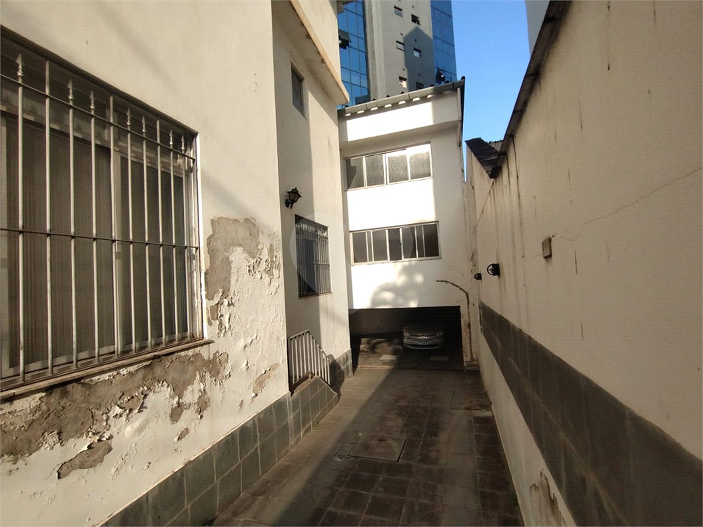 Sobrado à venda com 7 quartos, sendo 6 suítes, em Aclimação, São Paulo, SP