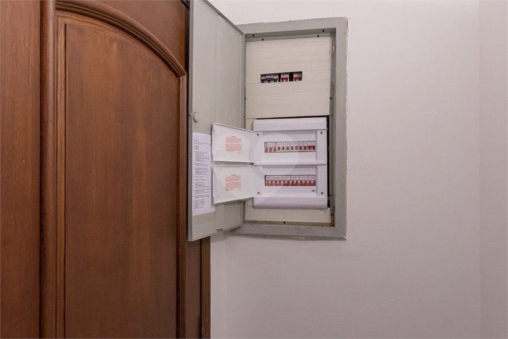 Sobrado à venda com 3 quartos, sendo 1 suíte, em Tremembé, São Paulo, SP