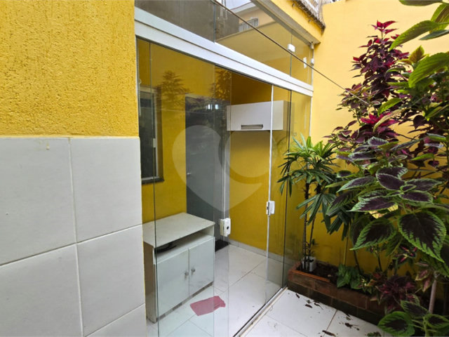 Sobrado à venda com 3 quartos, sendo 1 suíte,  em Vila Clarice, São Paulo, SP