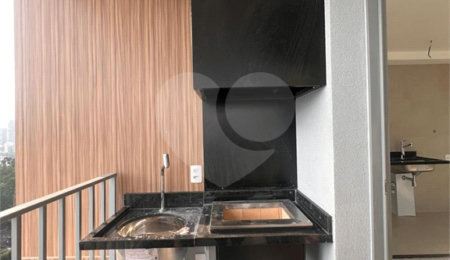 Apartamento à venda com 3 quartos, sendo 1 suíte,  em Pinheiros, São Paulo, SP