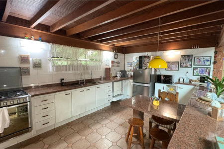 Casa à venda com 4 quartos, sendo 2 suítes,  no condomínio Vivendas do Lago, Sorocaba - SP
