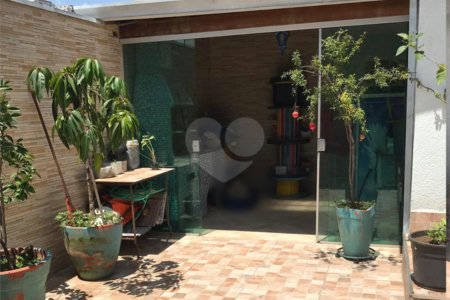 Casa à venda com 2 quartos, sendo 1 suíte, em Jardim Ester, São Paulo, SP