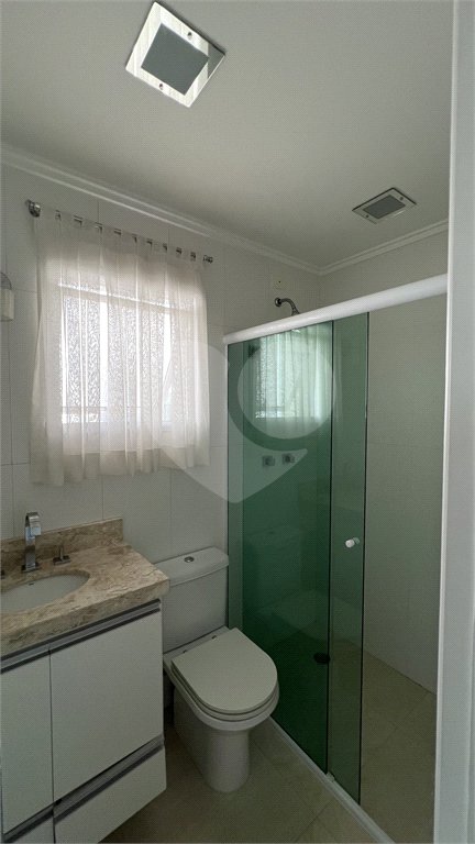 Casa à venda com 3 quartos, sendo 2 suítes, no condomínio Mirante do Horto, São Paulo - SP