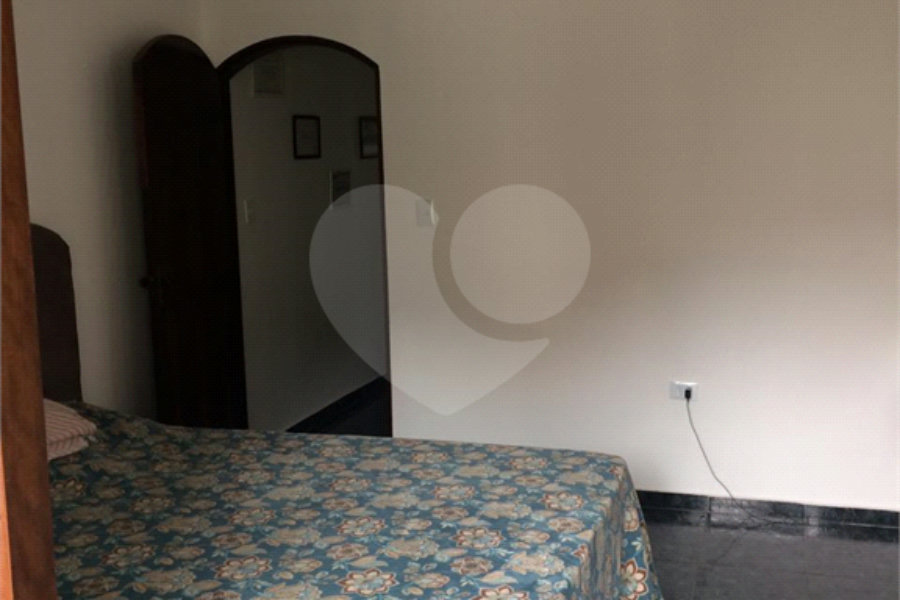 Casa à venda com 3 quartos, sendo 1 suíte, em Jardim Adriana, Guarulhos, SP