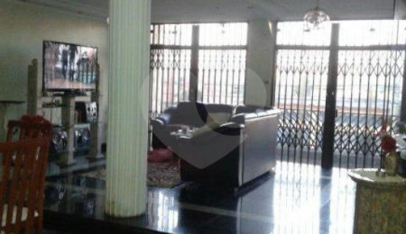 Sobrado à venda com 3 suítes em Vila Nivi, São Paulo, SP
