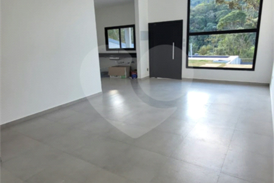 Casa Térrea à venda com 3 quartos, sendo 1 suíte,  em Pedra Vermelha (terra Preta), Mairiporã, SP