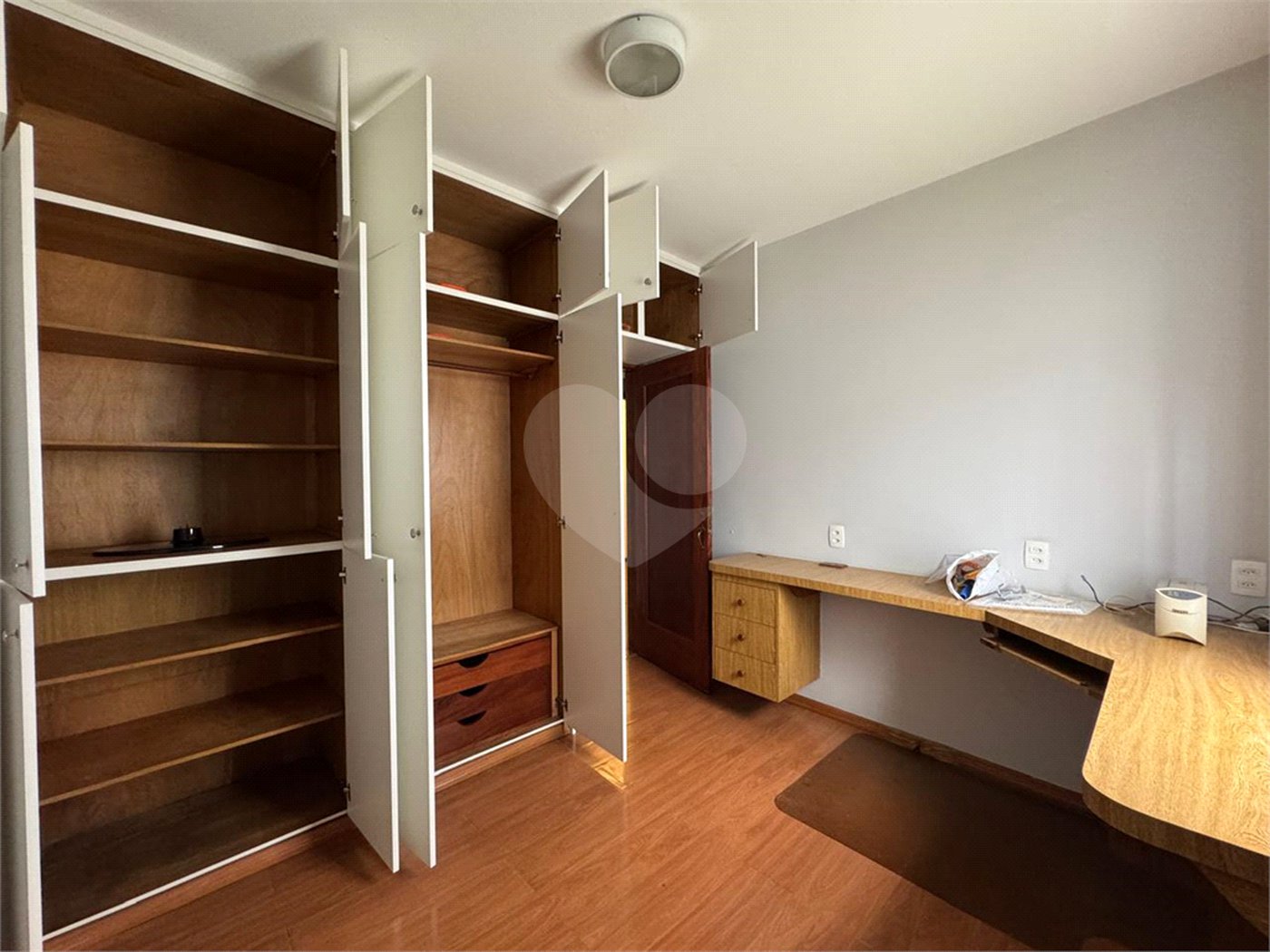 Casa Térrea à venda com 3 quartos, sendo 1 suíte,  em Vila Madalena, São Paulo, SP