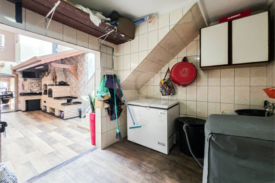 Casa à venda com 4 quartos, sendo 1 suíte, em Sapopemba, São Paulo, SP