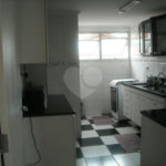 Apartamento à venda com 4 quartos, sendo 1 suíte, em Enseada, Guarujá, SP